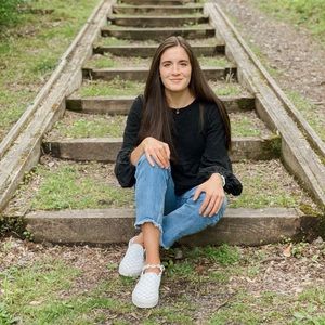 Meet your Posher, Bella